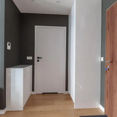 Wola Tower Residence - 2-Room Apartment And Free Parking Warschau Exterior foto